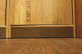 Шкаф для белья «Пилигрим» (Дуб Каньон светлый, Фон серый) в Бийске - bijsk.katalogmebeli.com | фото 7